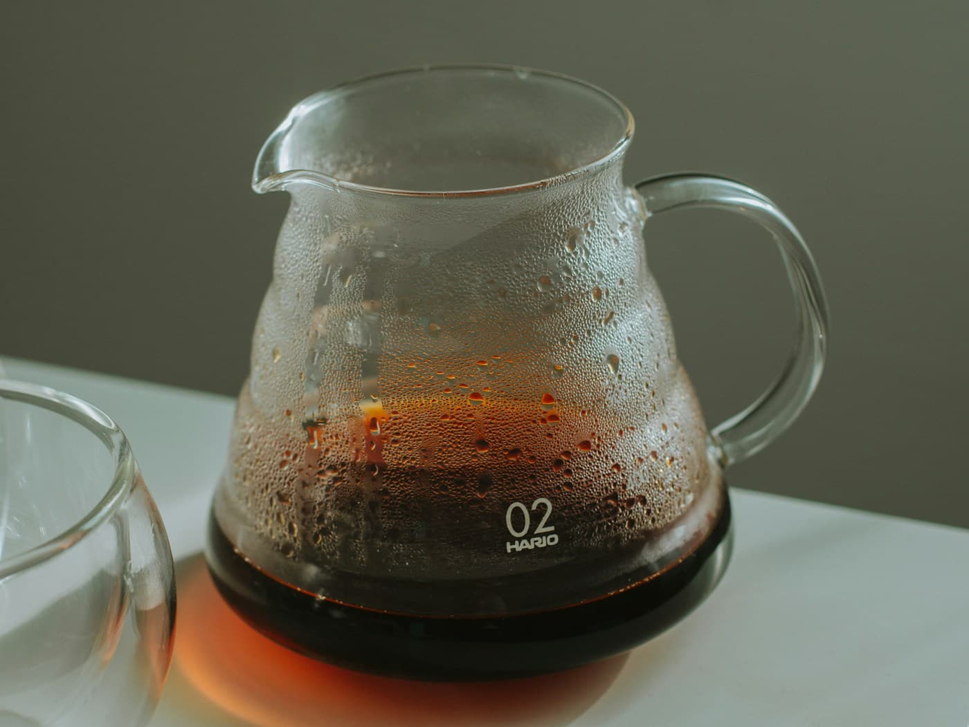Café especial em servidor de vidro